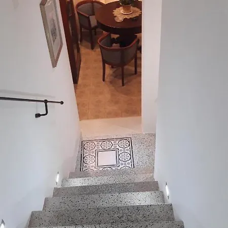 Donmatte - Charme & 招待所 孔韦尔萨诺